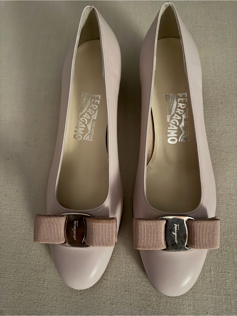 Salvatore Ferragamo Pink Leather Vara Bow Flats